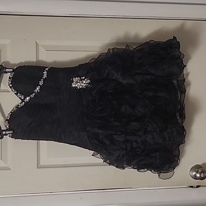 1 piece Black with silver rhinestones